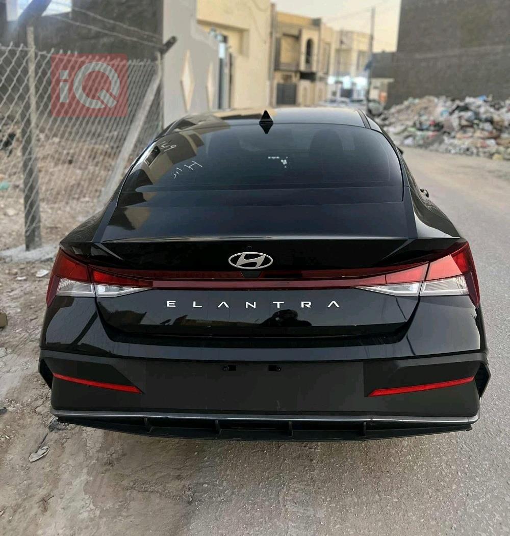 هیوندای ئەلەنترا